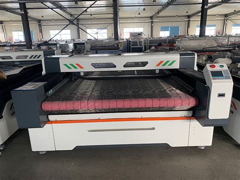 laser fabric cutting machine